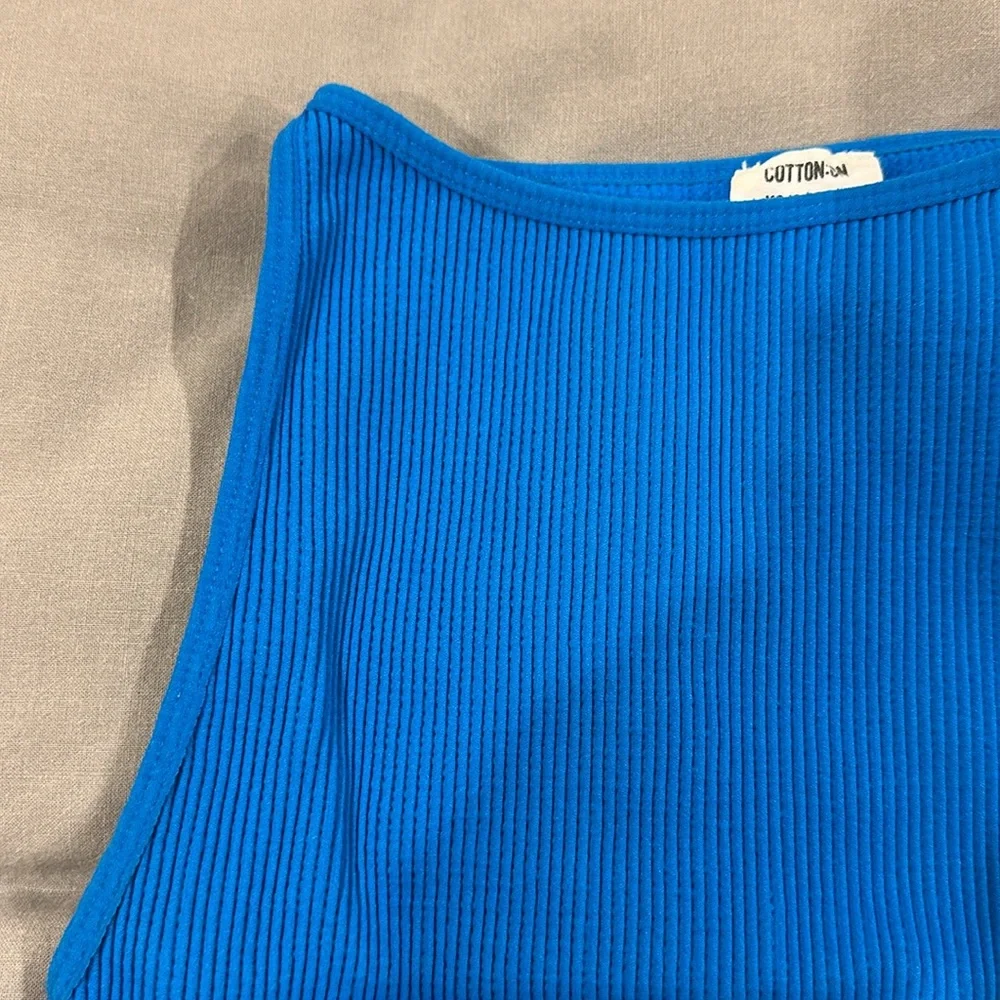 Blue Ribbed Tank Top - Picture 2 of 2